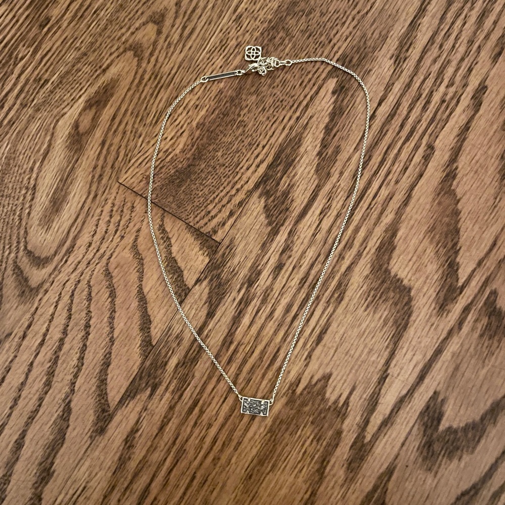 Kendra scott grey stone necklace